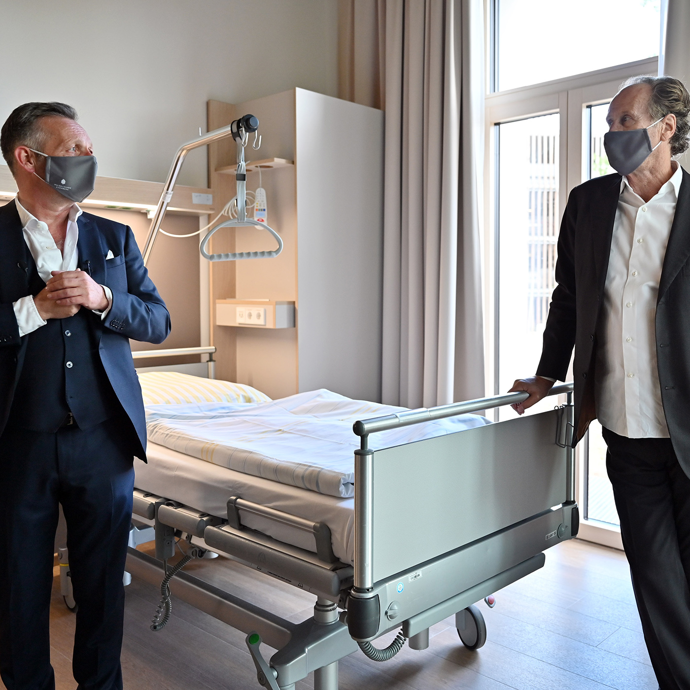 "Warum muss ein Krankenhaus nach Krankenhaus riechen?" | David- Ruben Thies über eine Klinik, wo Patienten Gäste sind