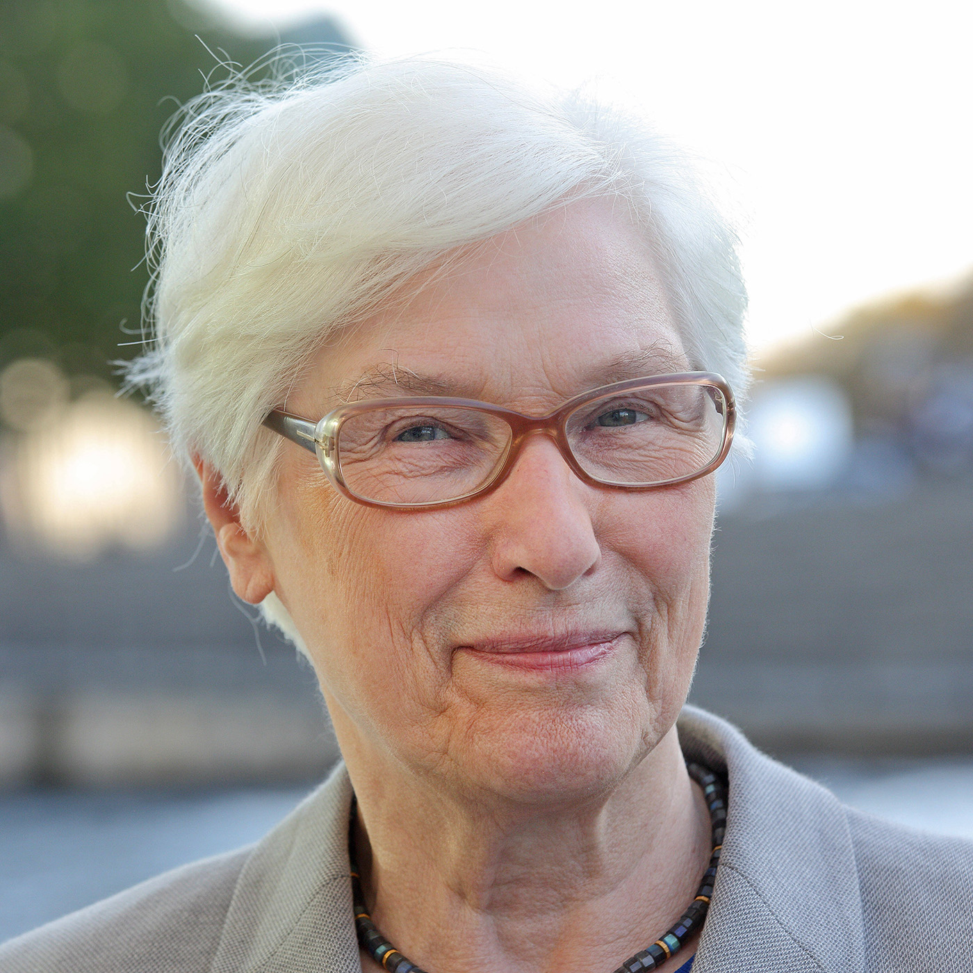 "Vieles würden sich Männer heute nicht mehr trauen zu sagen." | Irmgard Schwaetzer über Politik, Kirche und FDP