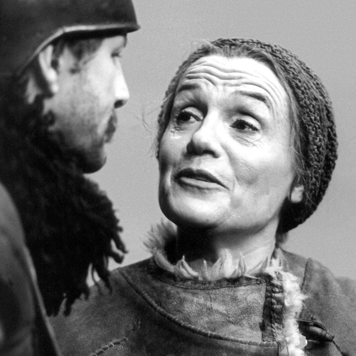 "Man kann auch unterhalten, indem man was dazu lernt." | Gisela May über Bertolt Brecht
