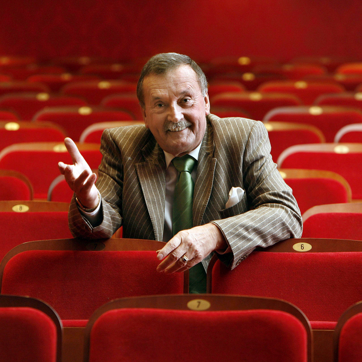 "Humor ist sehr schwierig" | Claus Helmer über die vermeintlich doch so leichte, heitere Muse
