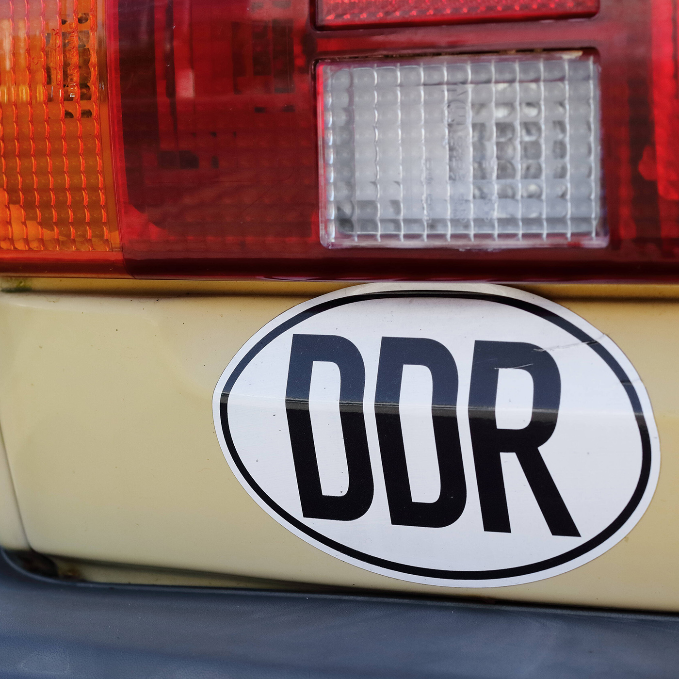 “Der 3. Oktober als Feiertag ist eine einzige symbolische Katastrophe“ | Dirk Oschmann, Publizist