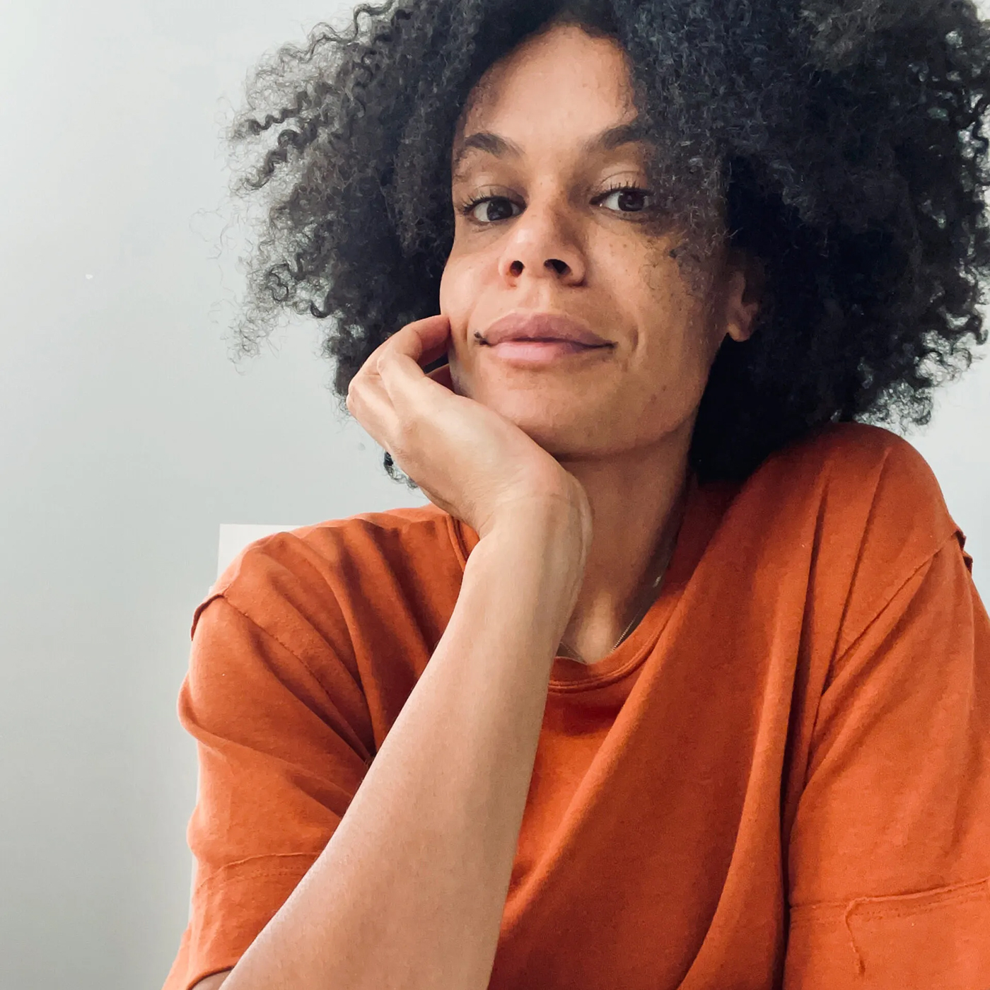 "Mode interessiert mich mehr als soziales Phänomen." | Mahret Ifeoma Kupka, Kunstwissenschaftleri