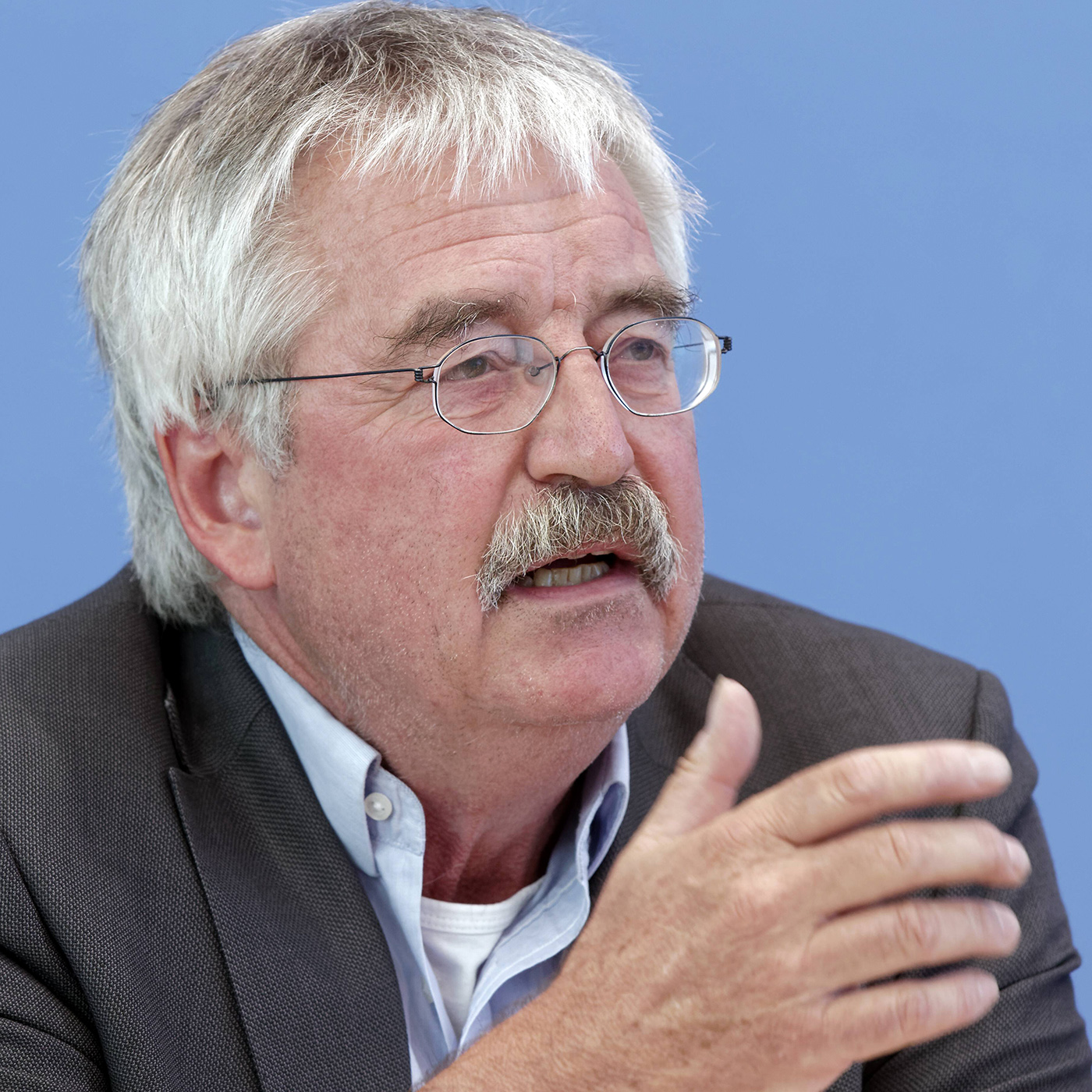 “Man soll sich auch an große Ziele heranwagen." | Thomas Gebauer, “Kosmopolit“
