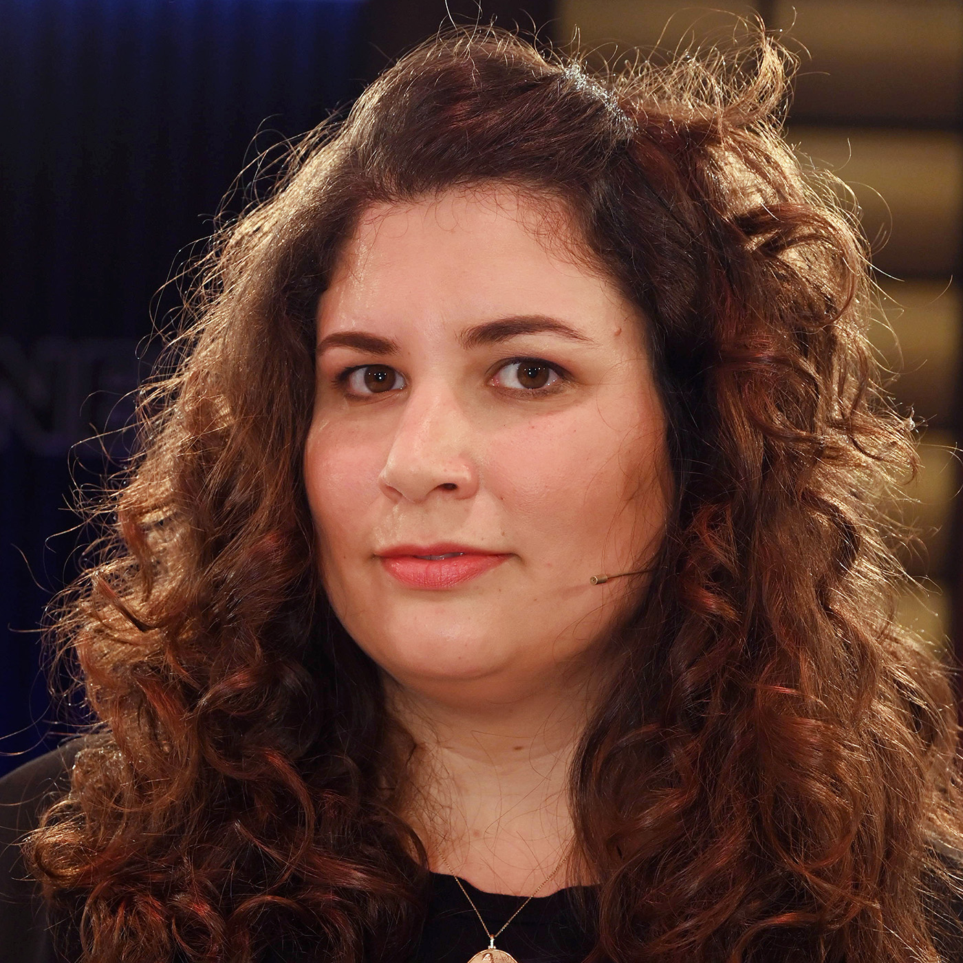 "Die Menschliche Natur ist für mich Quelle von Schrecken und Hoffnung gleichermaßen."Jasmin Schreiber, Schriftstellerin